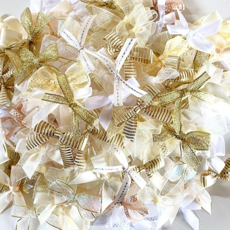 フラワーシャワーの他にもいろいろ！結婚式のシャワー演出13選*手作り・節約できるポイントを合わせて解説美花嫁図鑑farny ファーニー お洒落で可愛い花嫁レポが満載！byプラコレ