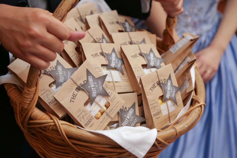 卒園・卒業祝いのプチギフトにも 100均 ハートが華やか「お菓子ブーケ」の作り方 ママリ- ライブドアニュース