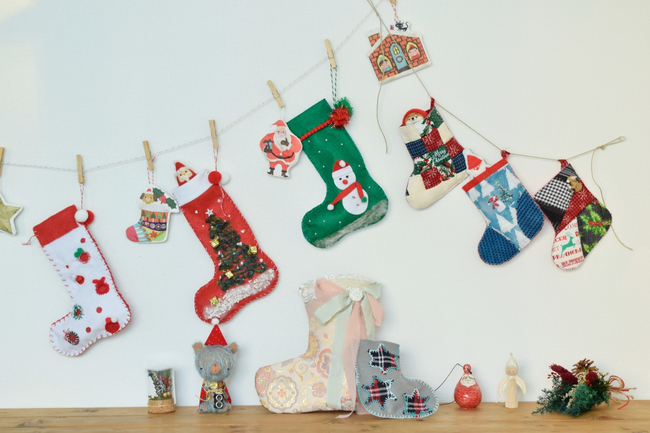 毛糸を縫って作る、クリスマスの長靴の作り方ほいくびより