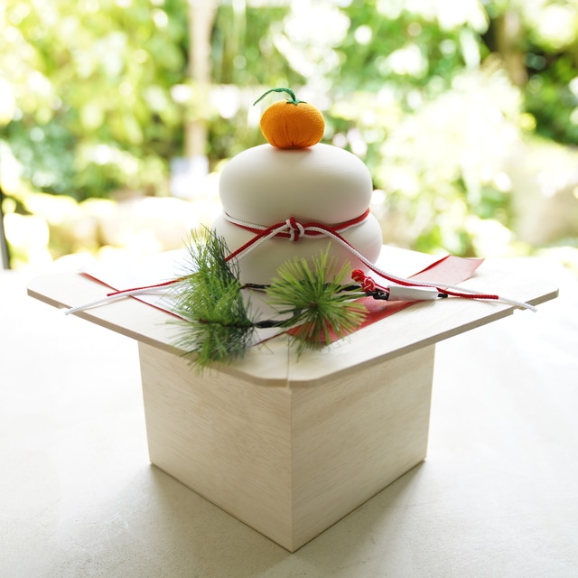 美品❣️お正月飾り橙付きお鏡餅 朱座布団 1点 漆器のおしゃれな