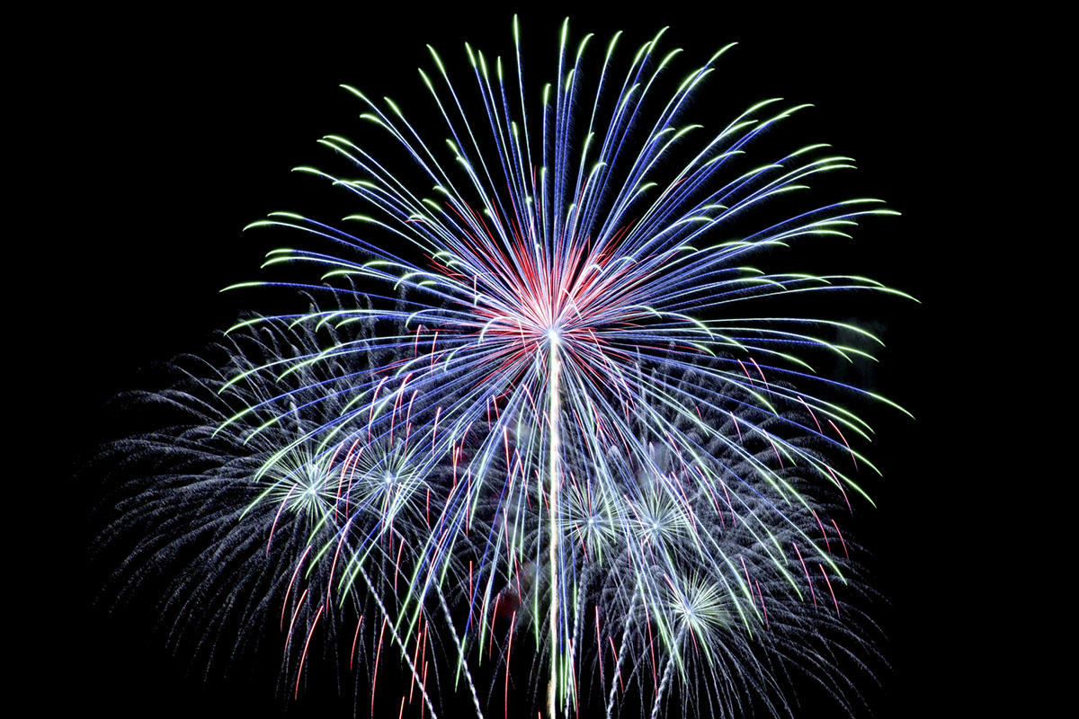 陸上自衛隊座間駐屯地 は1月10日、9名の 新成人 隊員を祝福する式典を開き、一足早い成人式を基地内で行いました。在日米陸軍基地管理本部からは、ビリー・ノーマン最先任上級曹長とネドラ・アイサム一等軍曹が参加し、一緒にお祝いをしました