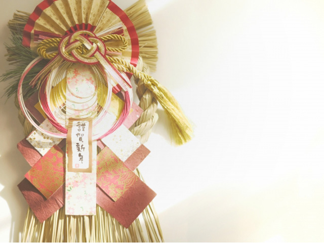 喪中のしめ縄: オフィスそのまま