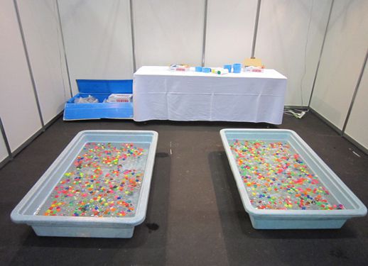 金魚すくい コツを掴め！お祭り スーパーボールすくい対決！屋台 お店屋さん