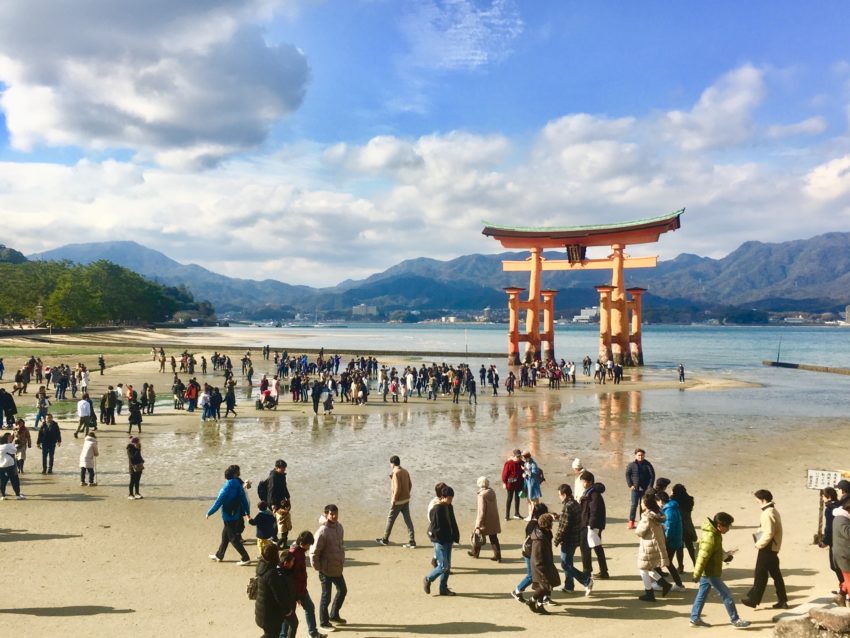 2024年~2025年🎌厳島神社の正月初詣 参拝時間や混雑状況 人出orしゃもじ授与の待ち時間 について厳島神社-御朱印