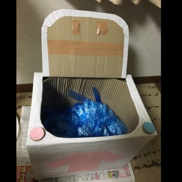 みんなの元気な笑顔を思い浮かべて「手作りおもちゃ」製作中です。2020.4.15 - 日頃の様子大阪市認可保育所 つぼみ保育園