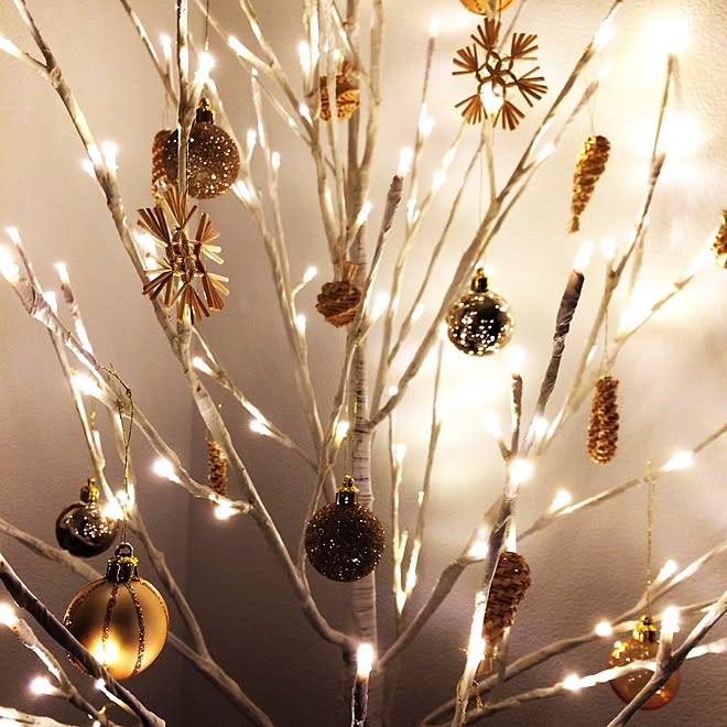 楽天市場 即納 クリスマス LEDライト付き アイスツリー 高さ213cm 51368LED 224球 ツリー 大型 ブランチツリー 白樺イルミネーション 装飾 電球 飾り 北欧 屋内 屋外 室内 庭 シンプル ライトアップ タイマー インテリア おしゃれ コストコ : キャラメルカフェ