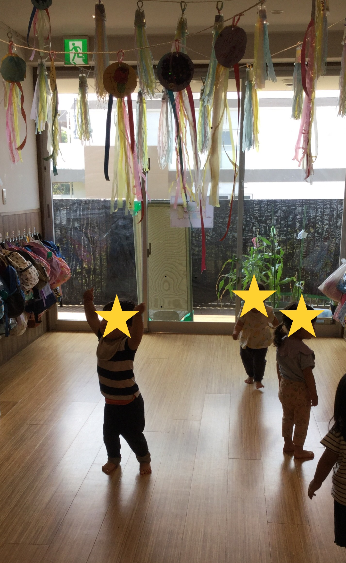お部屋に提灯を飾りました!！🙌 もうすぐ、夏祭り⭐ 夏祭りに向けてお部屋も少しずつ飾り付け🎆😊子ども達が一生懸命作った提灯🏮がお部屋を華やかにしてくれています☺いまここほいくえん いまここ保育園 枚方市駅すぐ 東香里 保育園 小規模保育園企業主導型保育園