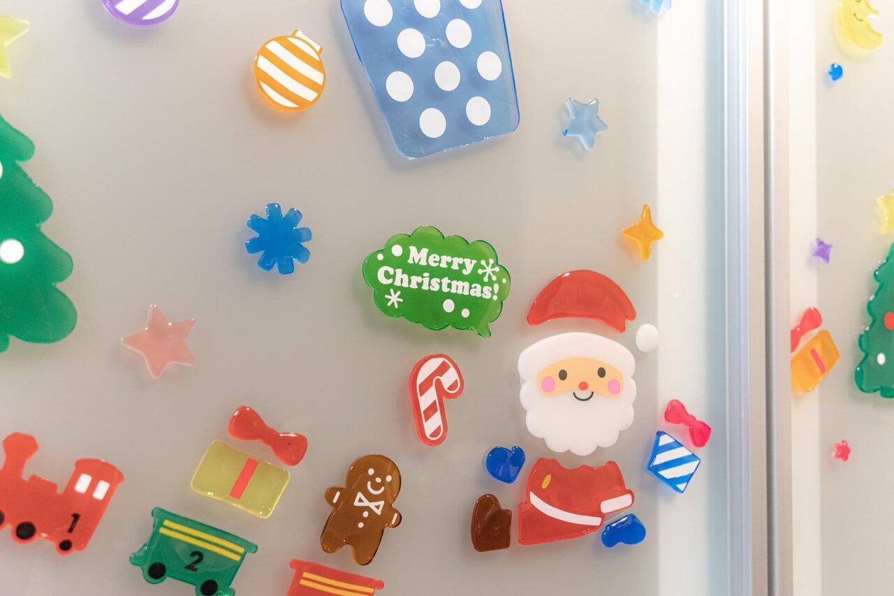 ダイソークリスマス2024 オーナメント&リボン・置物やポインセチア 100均グッズ飾りつけ例やセリアも - 100均✖Sweetsレシピ‼