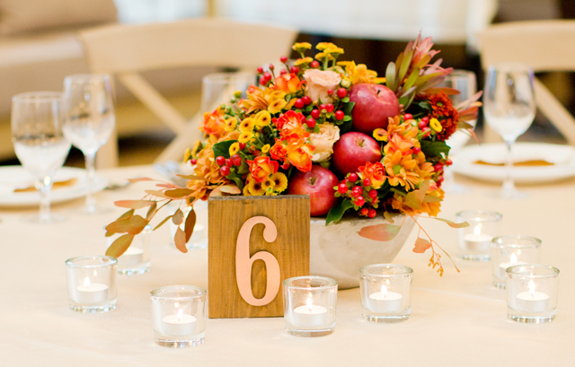 実例あり 秋の結婚式にピッタリな会場装花・テーブルコーディネート集結婚ラジオ結婚スタイルマガジン