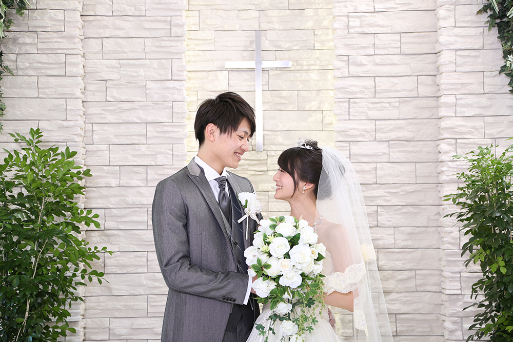 前撮りとフォトウェディングの違いは結婚式！値段相場やおすすめの新郎新婦を比較フォトウェディングモモナ