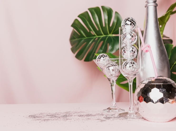 UX初心者必見 カクテルパーティー効果とは？具体例から行動心理学を学ぶDESIGN α