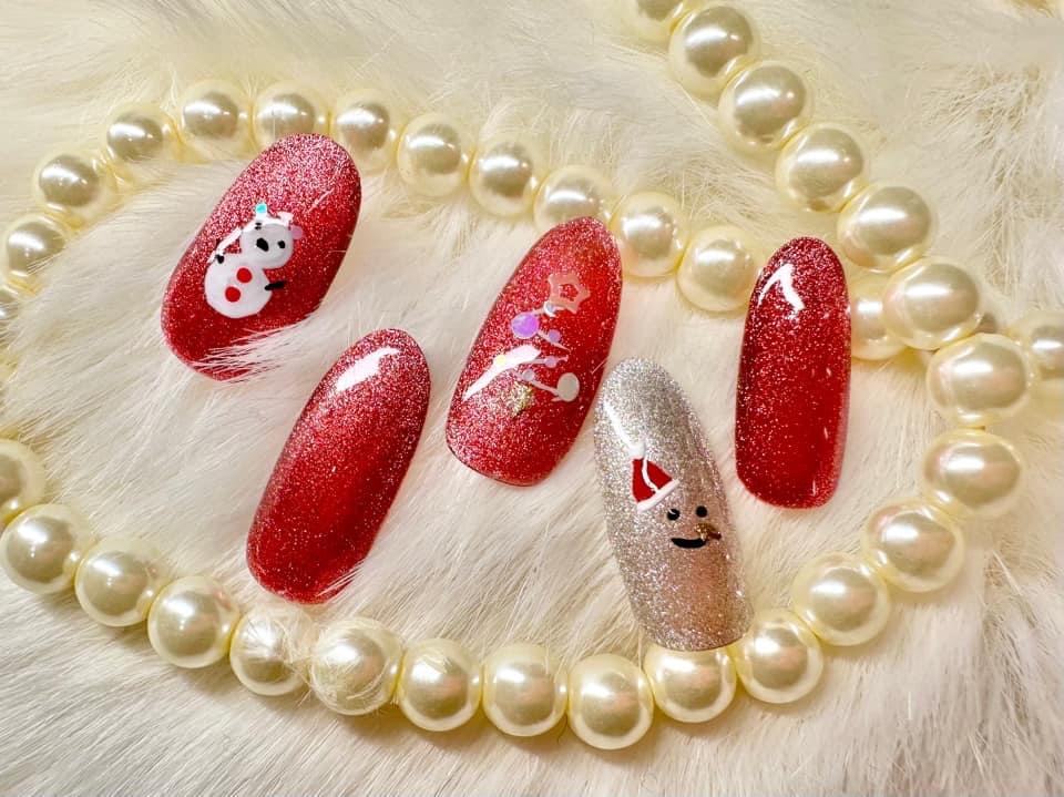 冬 お正月 クリスマス ハンド ビジュー - mafu_mamikoのネイルデザイン No.3823192 ネイルブック