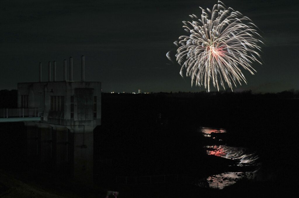 栃木県 渡良瀬遊水地より古河花火大会を望むの写真素材FYI04113752ストックフォトの Qlean Market キュリンマーケット