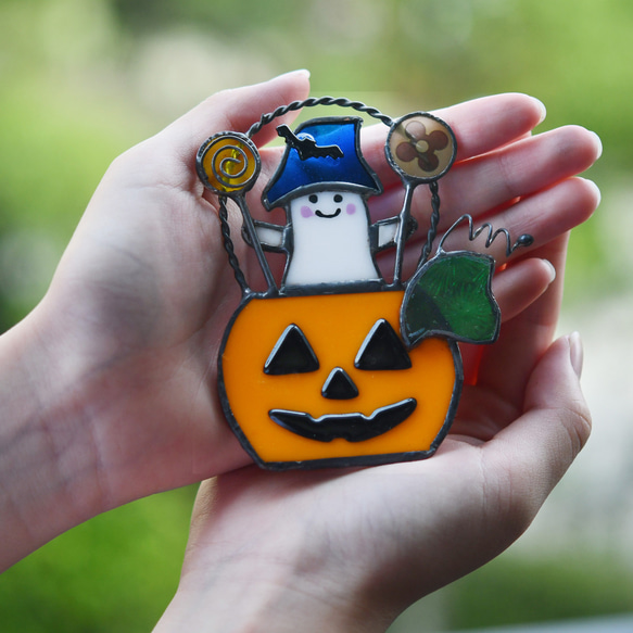 ステンドグラス ハロウィン サンキャッチャー サンキャッチャー 黒猫 ハロウィン プレゼント 華やか ステンドグラス風 壁掛け