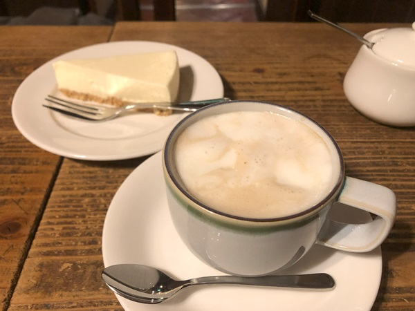 神保町の老舗喫茶店巡り！レトロな空間で歴史と味を堪能できるお店21選食べログまとめ