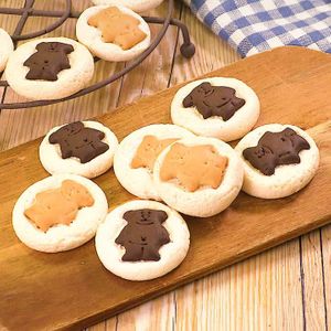 バレンタインレシピ オーブン不使用 材料２つ 濃厚ガトーショコラ 大量生産 簡単可愛いを詰め込んだバレンタインレシピまとめ🎀手作りバレンタイン シリコン型 100均 ラッピング- YouTube