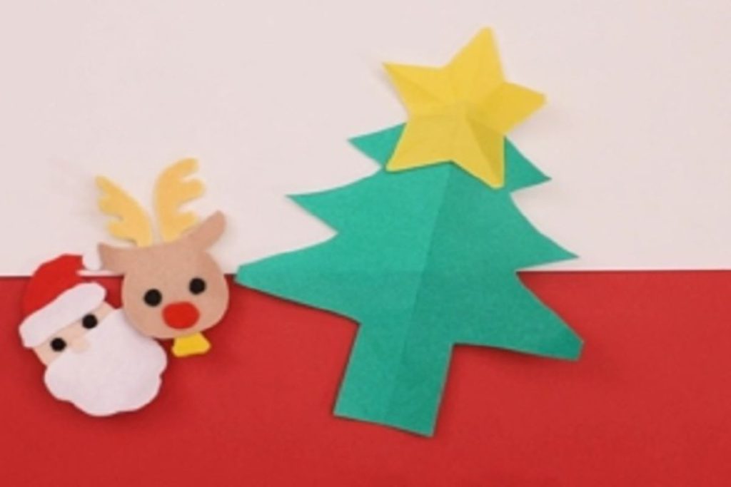 製作アイデアー切り紙ツリーと雪の結晶保育士ワーカ