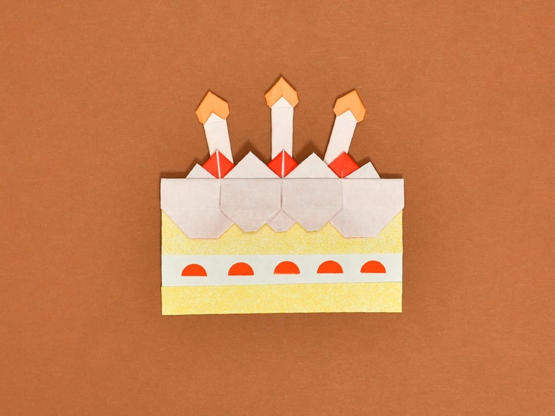 折り紙 ハッピーバースデーケーキの折り方誕生日の飾り付けに手作りしよう