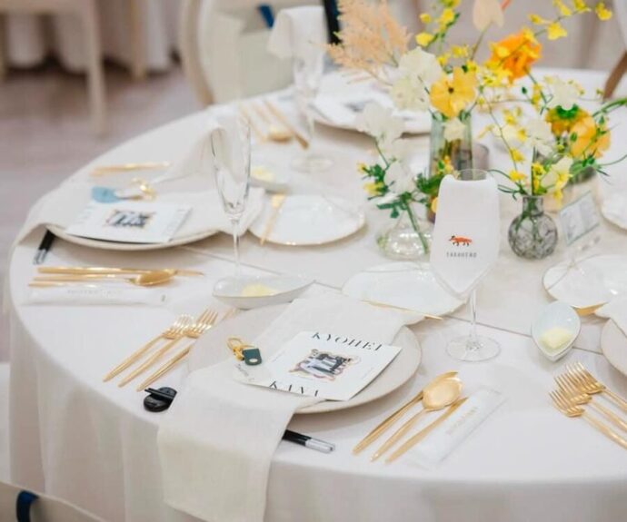 結婚式披露宴のテーブルコーディネート テイスト・季節別 おしゃれな実例23選みんなのウェディングニュース