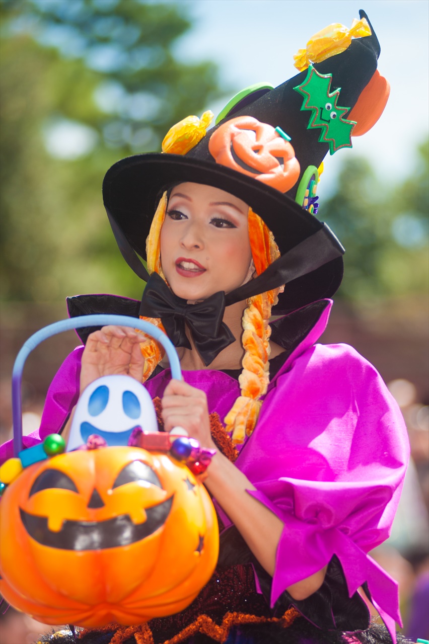 ハッピーハロウィンハーベスト カード プルート- メルカリ