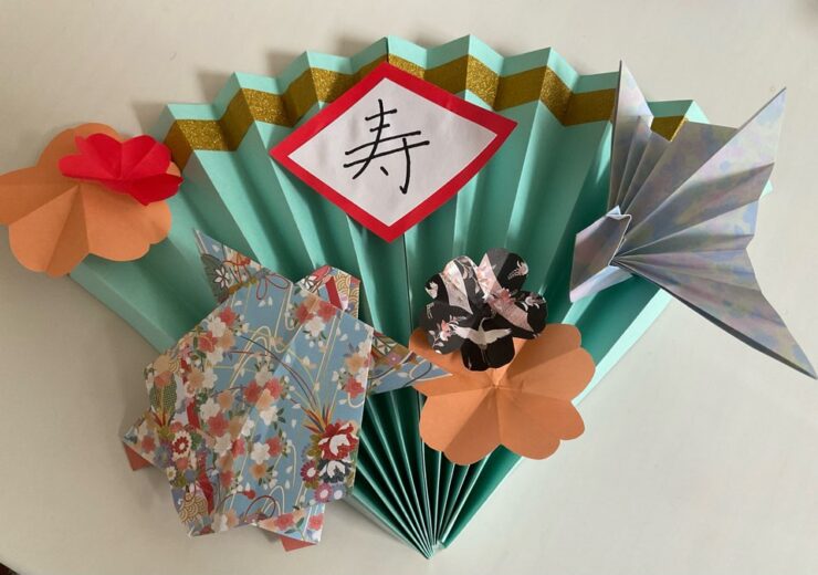 折り紙でつくるお正月飾り☆水引と干支の牛でさらにかわいいアレンジに♪│子供と楽しむ折り紙・工作