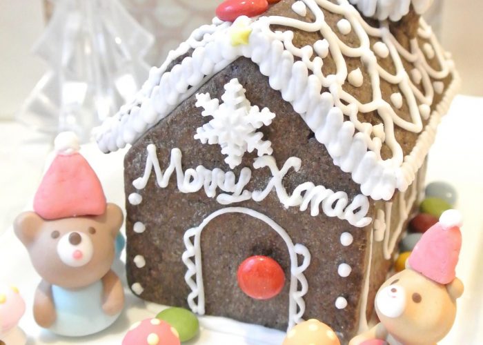 クリスマス 中までぎっしり☆お菓子の家