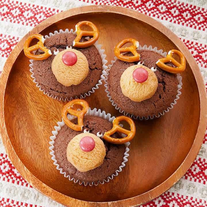 メリークリスマス♪ トナカイチョコカップケーキ