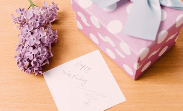 友達や親友に贈りたい英語の誕生日メッセージは