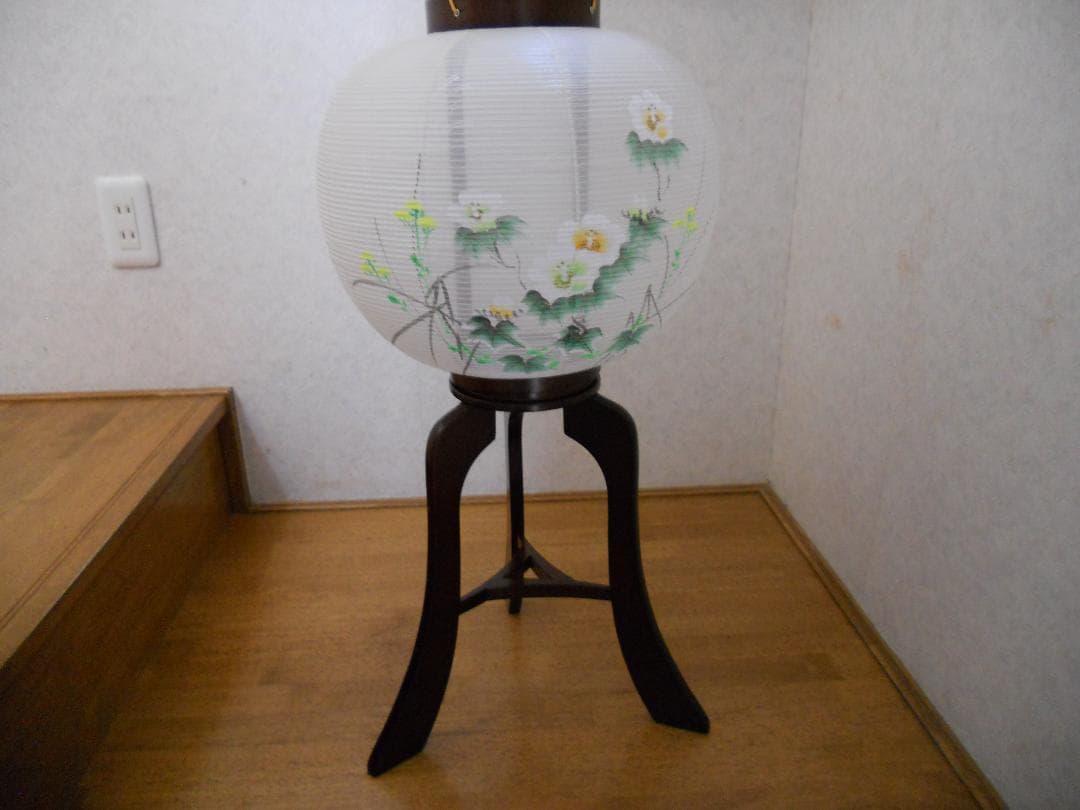 お盆について由来から、お盆提灯、六角切子灯籠、水棚の紹介等岸佛光堂 －岡山県にある仏壇・仏具・位牌の専門店。お仏壇のことなら岡山市,倉敷市,津山市の岸佛光堂まで