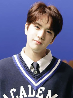 THE BOYZ◡̈ ツンデレチャニの誕生日ケーキ作り - YouTube