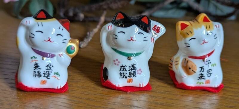 招き猫 30㌢ 伏見稲荷購入 千客万来 黒左手 大福運 一尺 神社 商売 神様