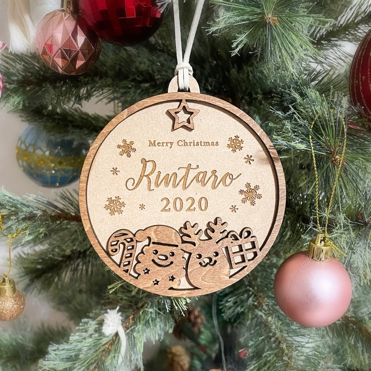 名前刺繍 クリスマスソックス 靴下 プレゼント ニット ベビー 子ども サンタの通販 by miki's shopラクマ