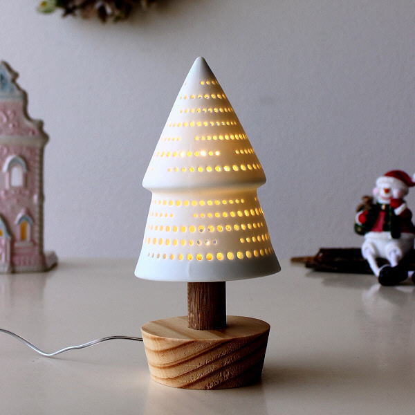 AmazonVeroMan クリスマス 飾り モチーフライト 光る オーナメント オブジェ カラフル 置物 ライト 装飾ライト LED 卓上飾りUSBコード雪だるまクリスマス用ライトおもちゃ