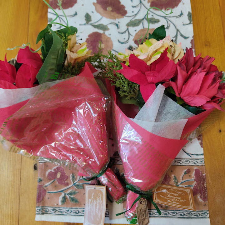 バラの花束クリスマス・赤とピンクのミックスカラープロポーズフラワーショップ