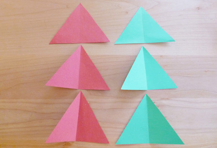 画用紙で簡単クリスマスオーナメントの作り方🎄 クリスマスクリスマスプレゼントオーナメントクリスマスツリー手作り工作