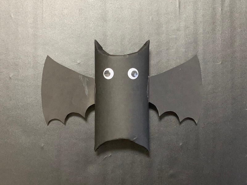 ハロウィン工作くるくる毛糸のおばけ