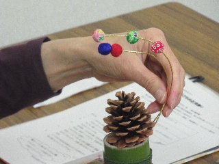 大人のあそべるたいむ」でお正月飾り作り！: センター通信