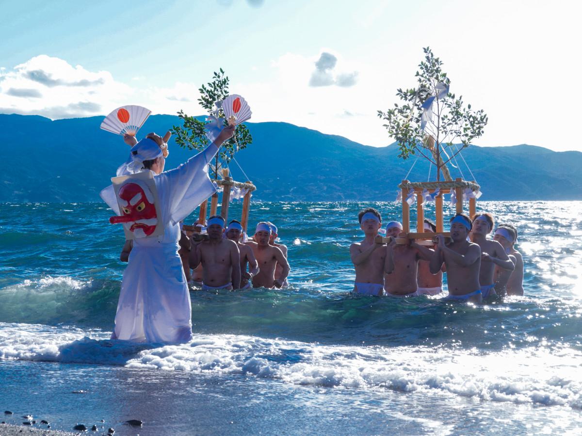 関東近郊 親子で行きたい奇祭！ 火祭り・裸祭り・泥祭りなど多彩いこーよとりっぷ