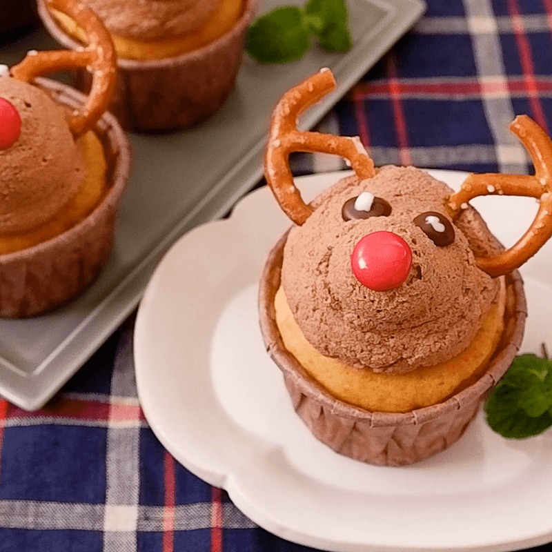 トナカイマフィンになるはずが くま？🐻クリスマスマフィン焼いてみました♡ クッキー・マフィンレシピもありますチョリーナ チョコ島