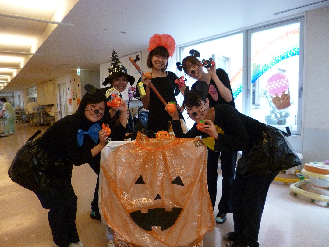 東京北医療センター 病棟保育ハロウィンイベントを行いました♪②