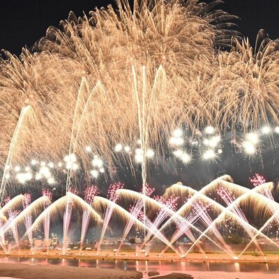 全国選抜長良川中日花火大会：岐阜県岐阜市の観光・撮影スポット名所