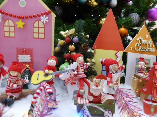 テラスウォーク一宮のクリスマスツリー 2017 - まみむめ◎めも