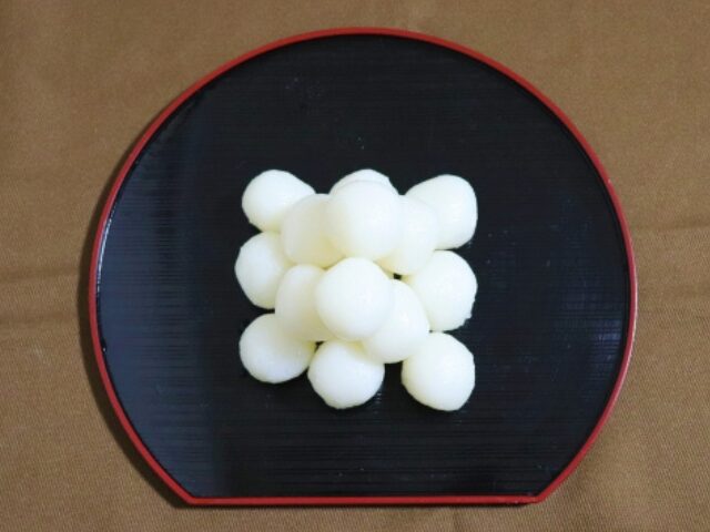 月見団子の積み方は？十五夜団子の飾り方や数を写真で分かりやすく解説しますユウミ キモノブログ