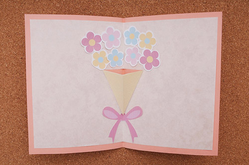 定番✩簡単✩飛び出すケーキのバースデーカードの作り方