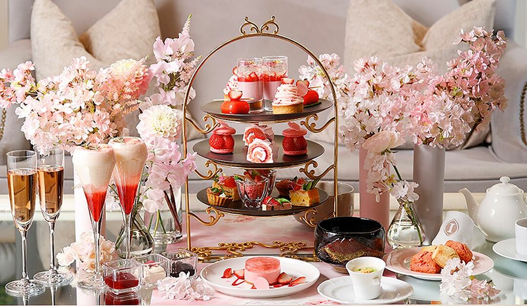 春はすぐそこ！まるごといちごのモンブランやいちご大福、桜のマカロンなど春色に彩られた「桜といちごのアフタヌーンティー」。３ ３ 木 より日本橋のサロンレストラン「サローネヴァンドルディ」でご提供株式会社バルニバービのプレスリリース