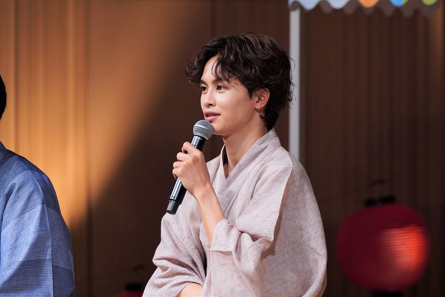 Amazon.co.jp: みなと商事コインランドリー2 DVD BOXDVD: 草川拓弥 超特急 ,西垣匠,奥智哉,豊嶋花,金井純一,北川瞳,川崎僚: DVD