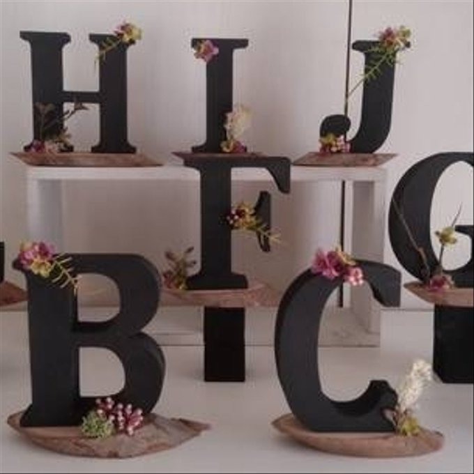 選べるサイズ 長方形 テーブルナンバー MALONE-B 大人カジュアル シンプルウエディング 結婚式 披露宴 ホワイト アイボリー クラフトWKfact結婚式ペーパーアイテムのセミオーダ