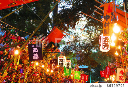 11月は酉の市に行こう☆関東三大酉の市のひとつ・新宿「花園神社」で縁起熊手を！icotto イコット