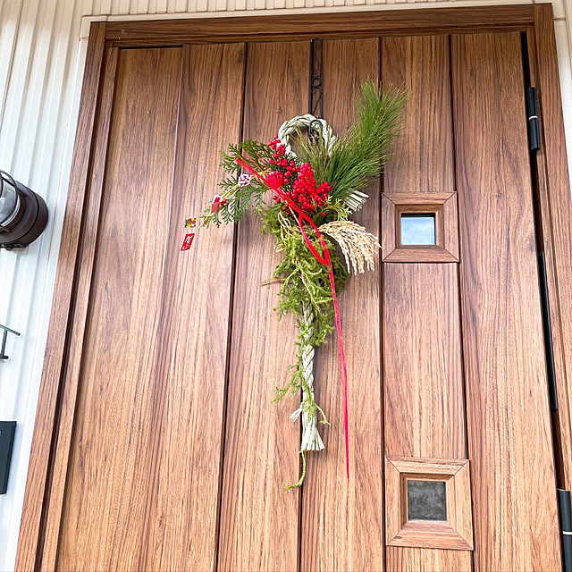 玄関にしめ飾りを飾って素敵な1年を迎えよう！気になるルールから種類まで解説