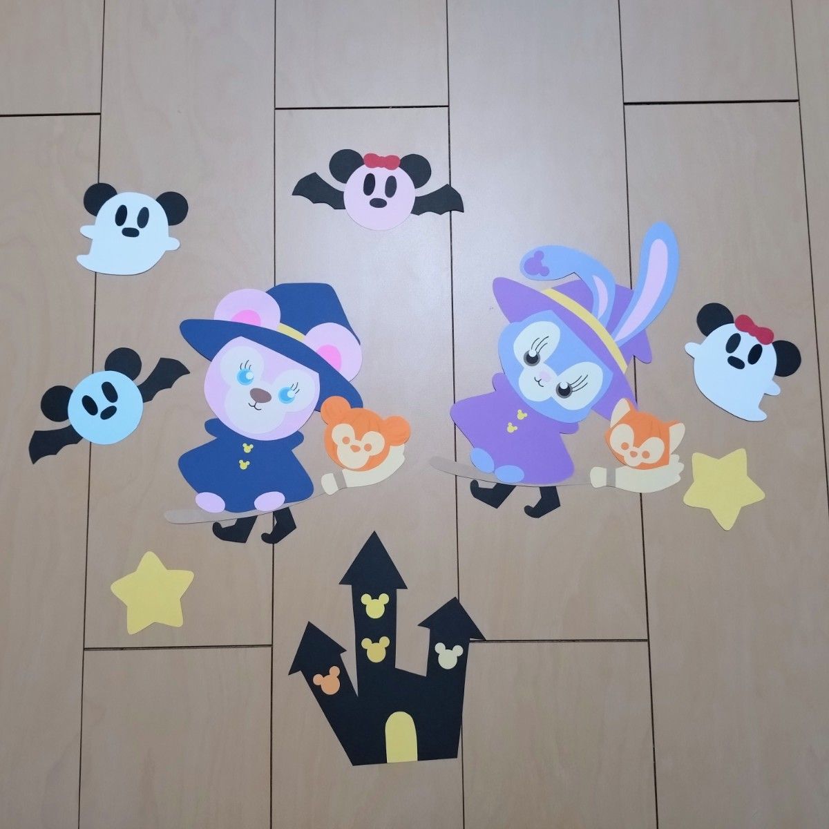 ハロウィン 壁面」のアイデア 8 件ハロウィン 壁面, ハロウィンの飾り付けアイデア, ハロウィン 壁面飾り